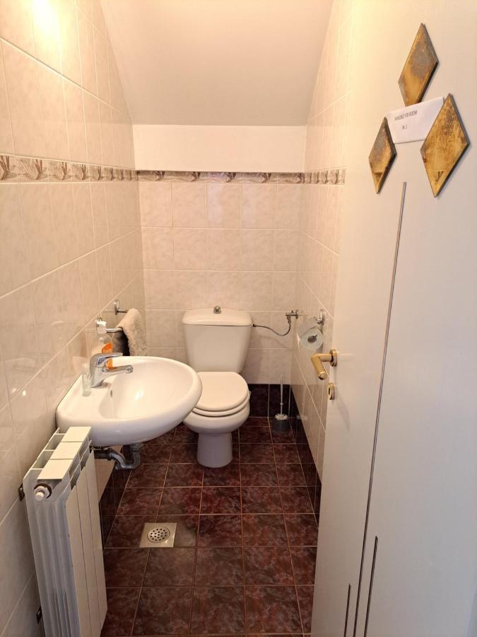 Rooms Cehovin Postojna Kültér fotó