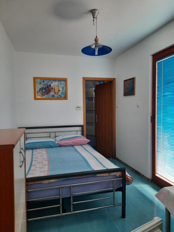 Rooms Cehovin Postojna Kültér fotó
