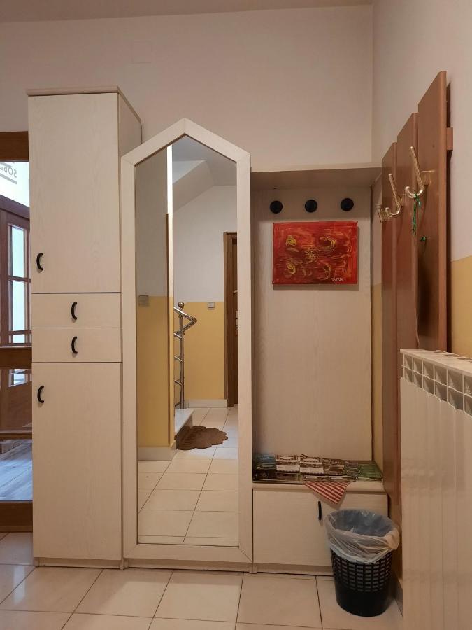 Rooms Cehovin Postojna Kültér fotó